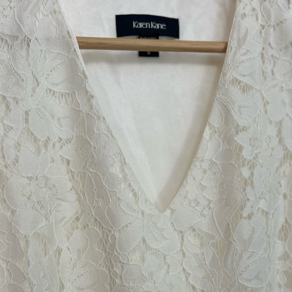 New Karen Kane Elegant Cream Lace Shift Dress - Picture 11 of 13